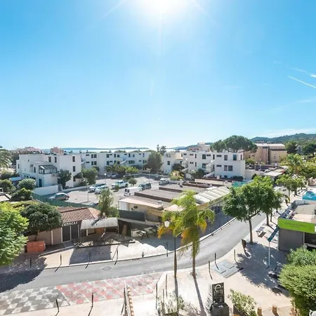Apartment Climatise 3 Pieces Avec Terrasse, Face A La Plage, Parking Inclus - - Fr-1-251-806